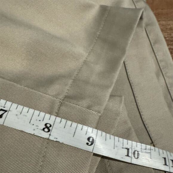 Lot of 2 Nike Golf FitDry Pleated Chino Shorts Beige Black Size 32 Pockets FLAW - Picture 9 of 16